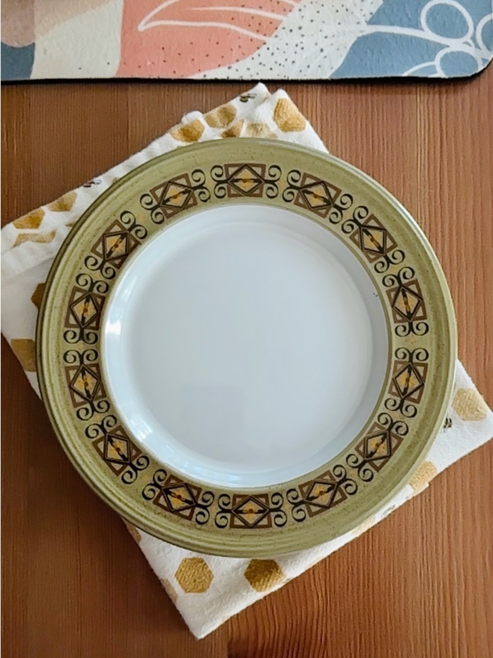 Set of 4 vintage Mikasa salad plates